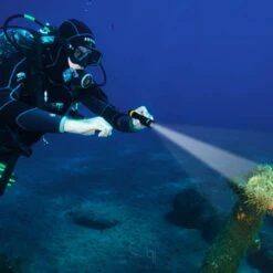 Orca-torch-phare-plongee-d700-1700-lumen-pas-cher-sub-odyssee 13 Orca-torch-phare-plongee-d700-1700-lumen-pas-cher-sub-odyssee -Suuntoe Magasin d700 phare 1700 lumens orca torch 5